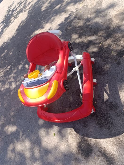 Продам ходунки детские бу