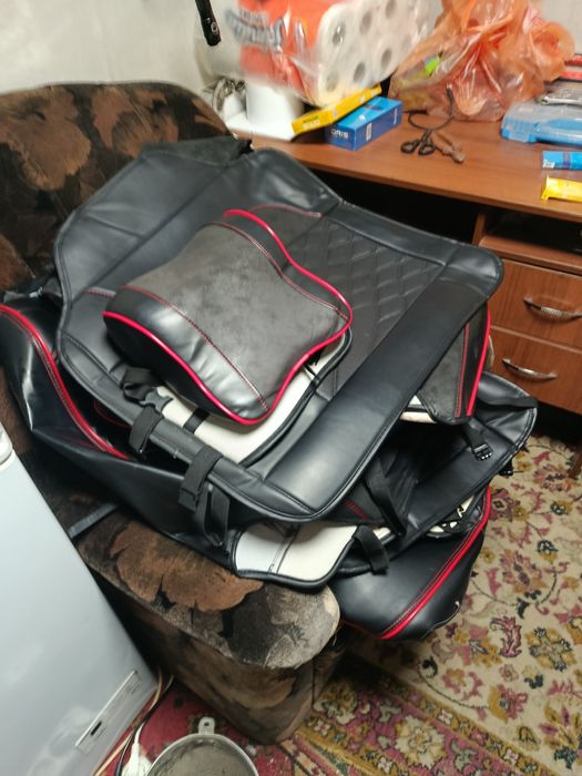 продам чехлы в хорошем состояние чехлы на Tucsan