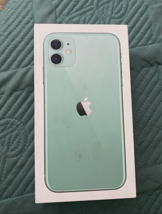 11 iphone с коробкой