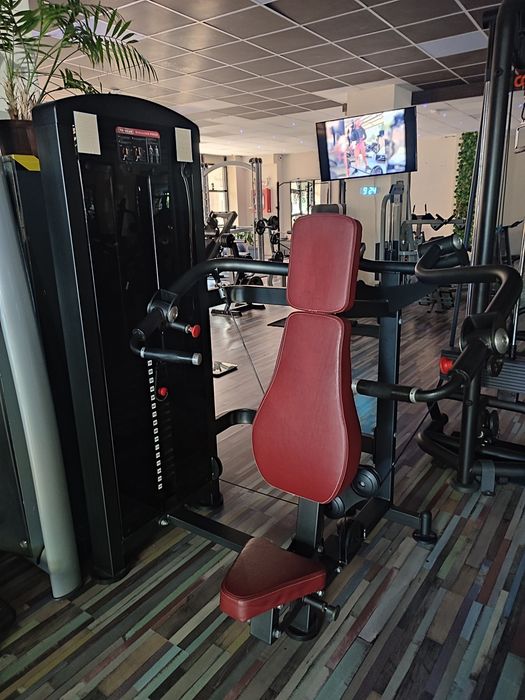 Aparat profesional Shoulder Press / aparat umeri