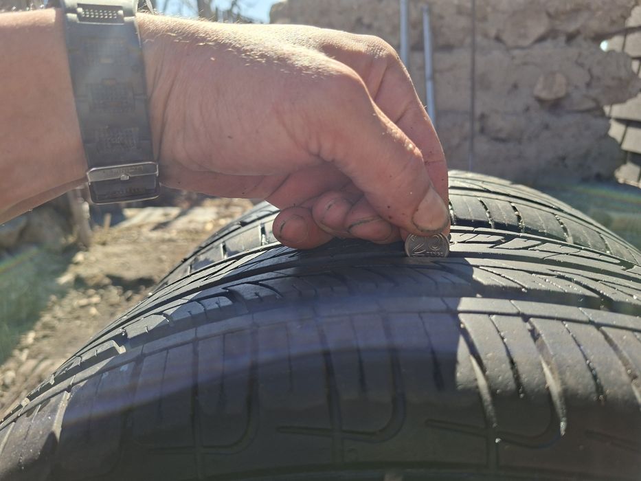 Продам комплект летних  шин  R14