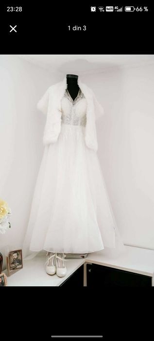 Vand rochie de mireasa