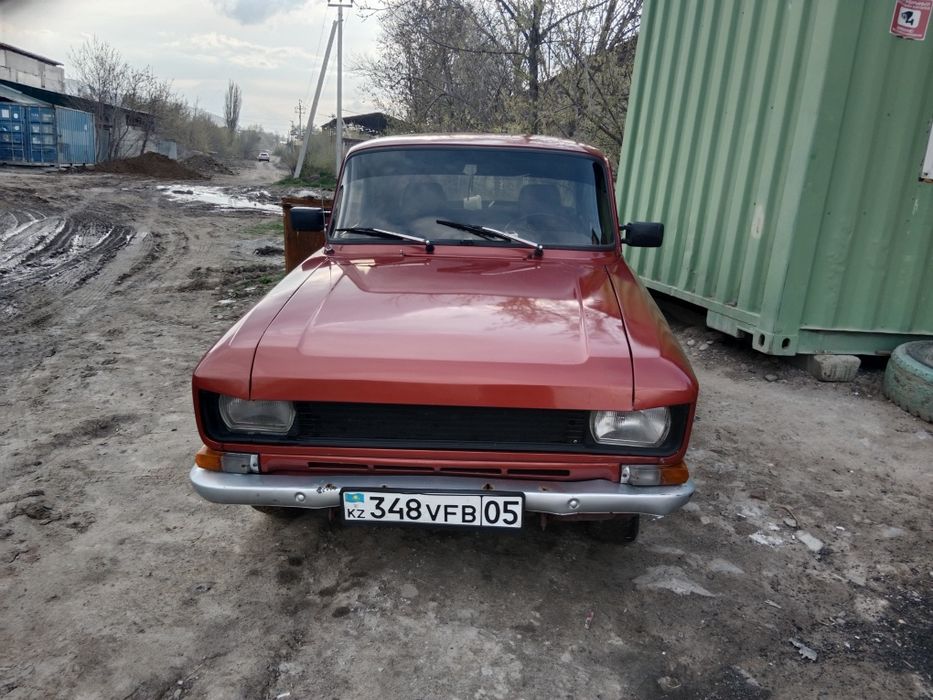 Продам  масквич 2140