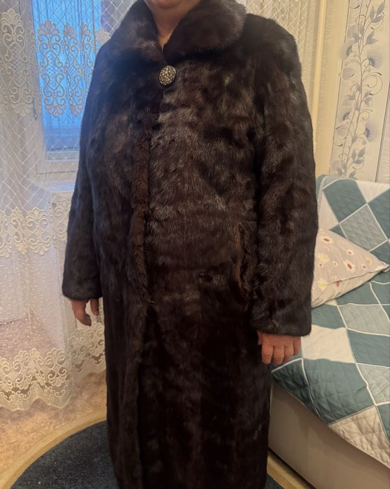 Продам шубу норковую