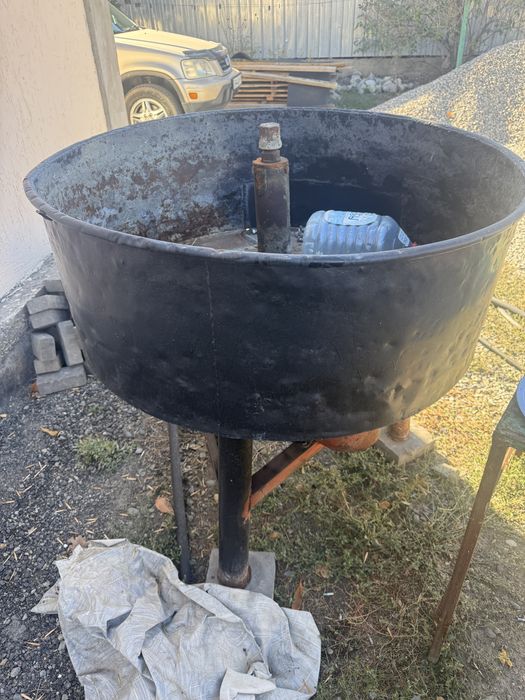 Продам бетономешалку
