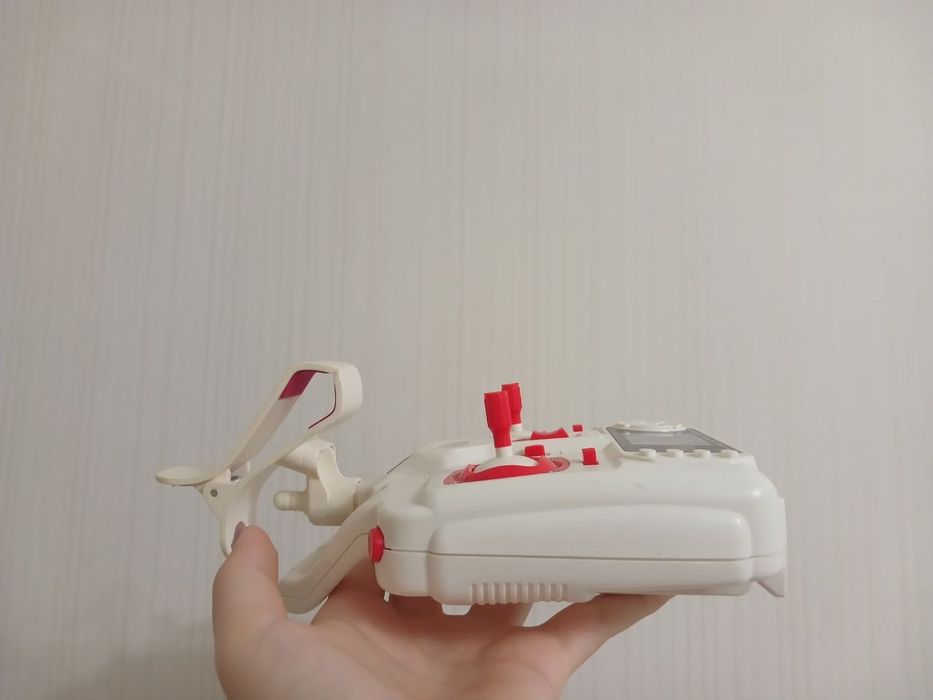 Квадрокоптер Syma X5HW