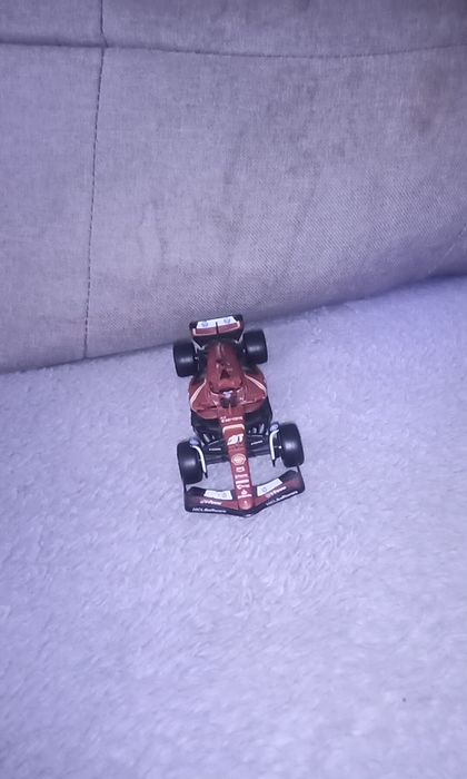 Vând macheta formula 1 Ferrari