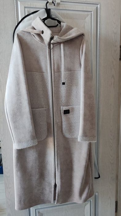 Продам платье женская