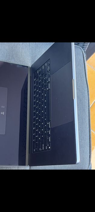 Vând Macbook Pro M3 pro 16"