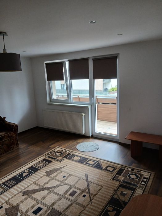 Apartament de închiriat