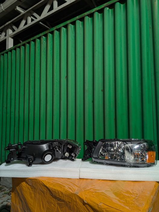 Пара фар Subaru Forester SG5 (02-05)
