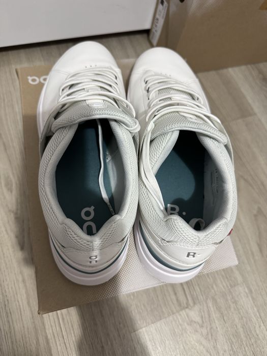 Маратонки ON running The Roger