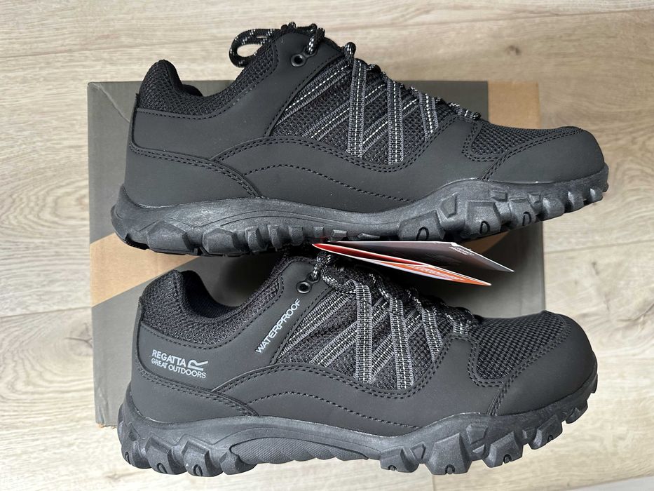 Regatta водоустойчиви обувки за Планина