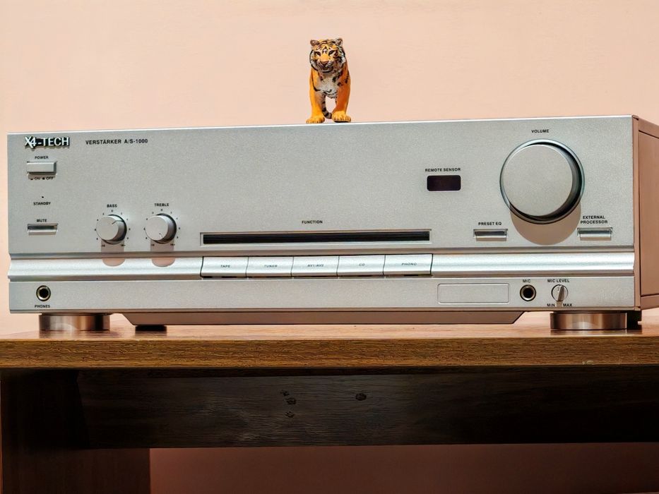 X4-TECH. Amplificator. Sunet excelent. Preț fix !