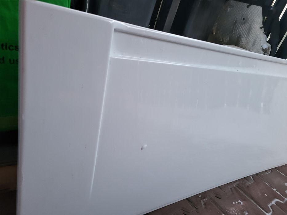 Cadă de baie cu mască frontală +sifon