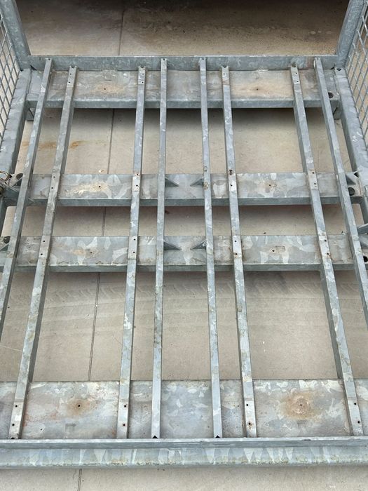 8 Buc. Boxpalet Metalic Galvanizat 120x140 cm pentru Depozitare și Transport