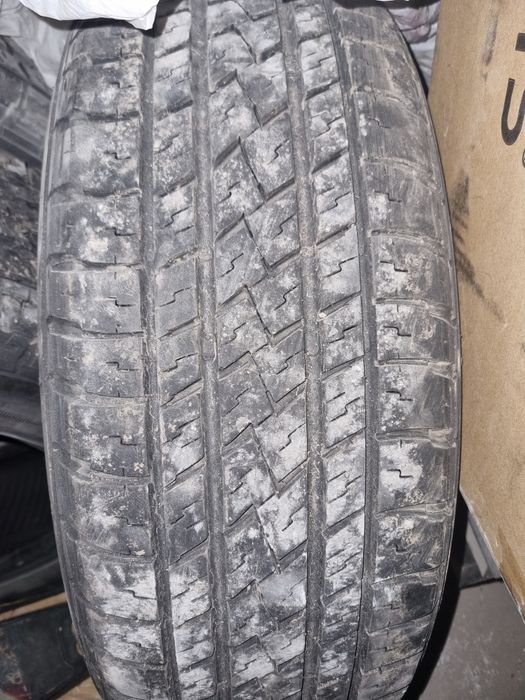 Продам шины bridgestone 225/60 R17.