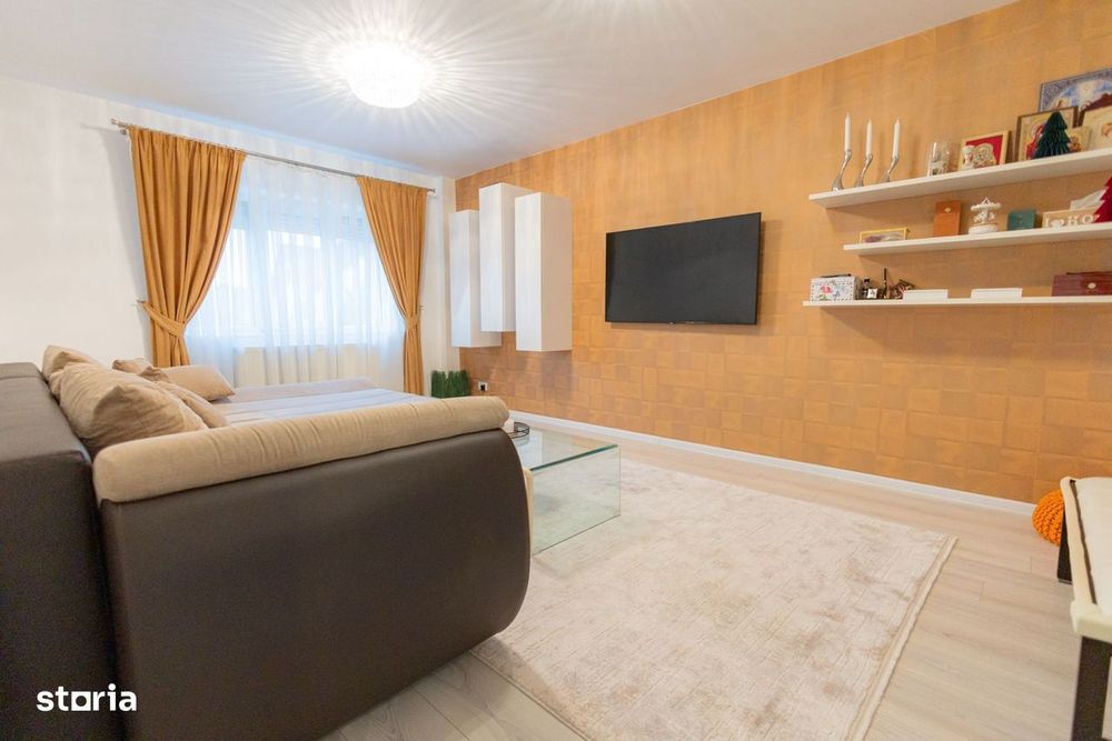 De vânzare apartament cu 3 camere, parcare inclusa, Rogerius.