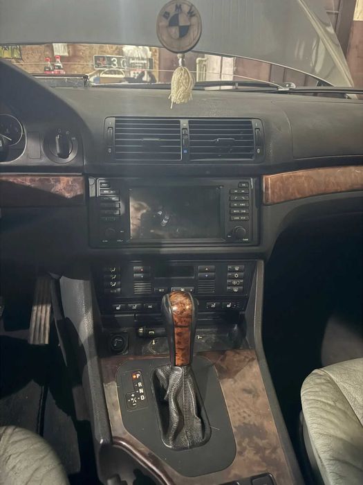 Navigatie BMW E39 / E38  4GB RAM - Carplay / Android Auto, QLED, DSP