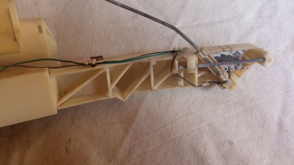 Audi 100 C4 датчик уровня топлива