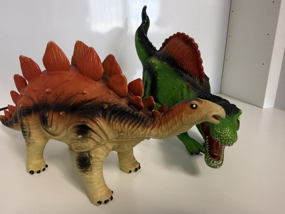 Dinozaur de jucarie