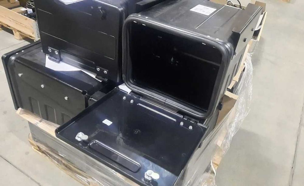 Ящик КАМАЗ инструментальный пластик