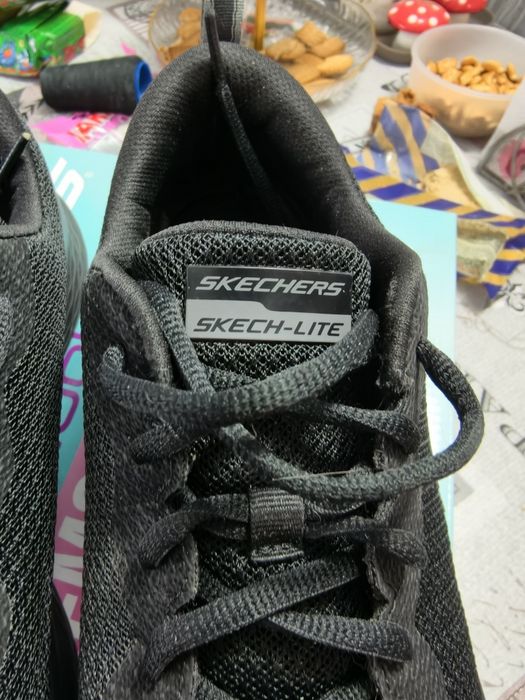 Кроссовки Sketchers
