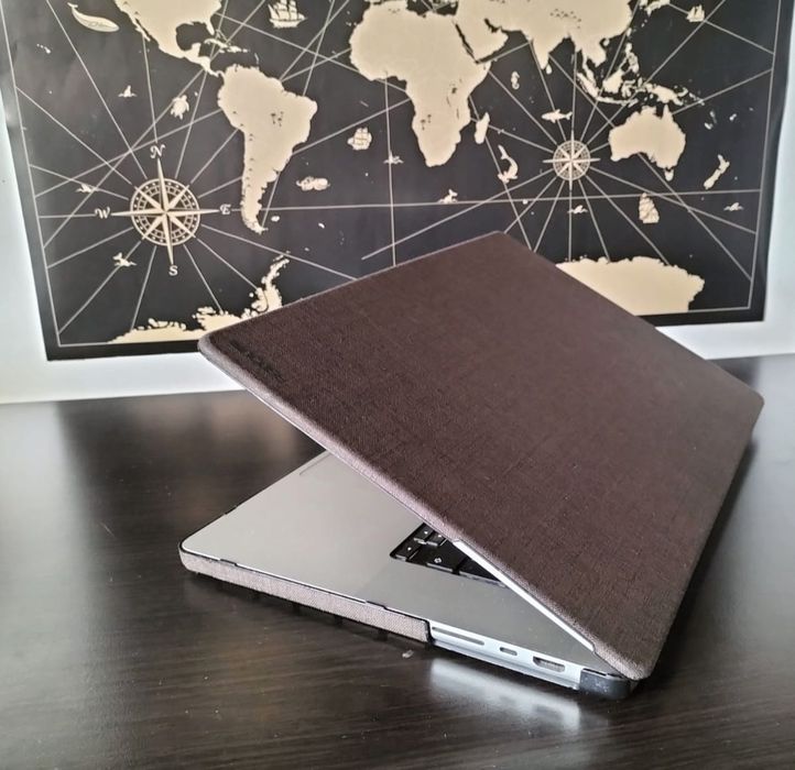 MacBook Pro 16" (2021), M1 Max, 64 GB, 1TB