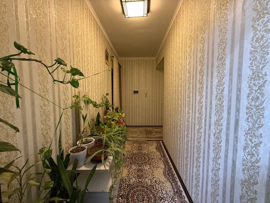 Санат саройи олдида Янги курилган Дом 3х квартира