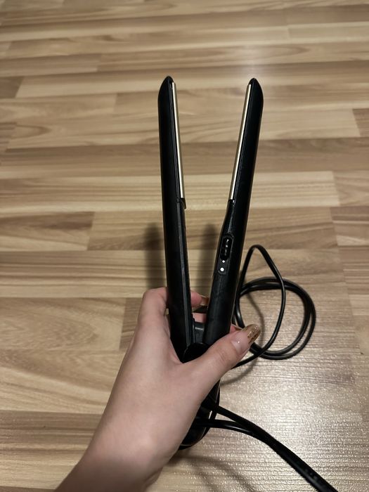 Placă de îndreptat părul