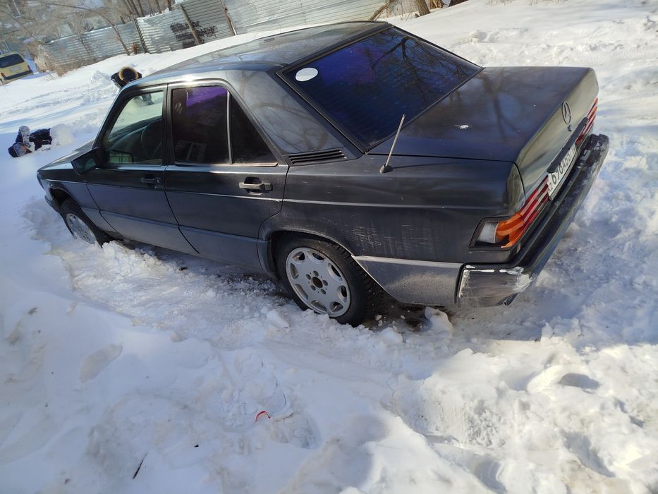 Продам мерса 190