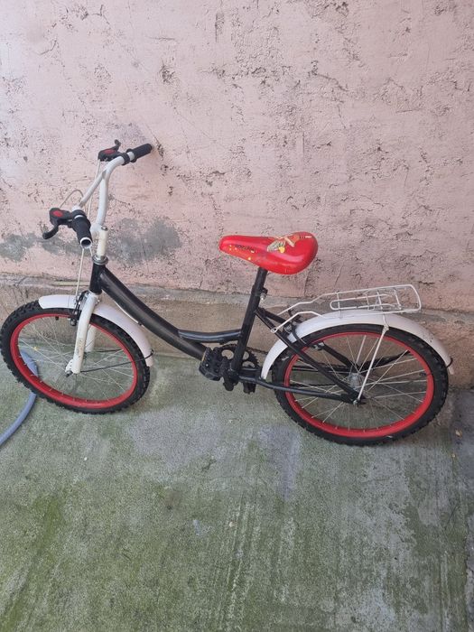 Bicicleta pentru fetite