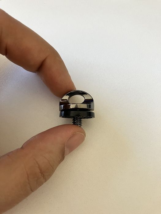 Кука за фотоапарат с резба