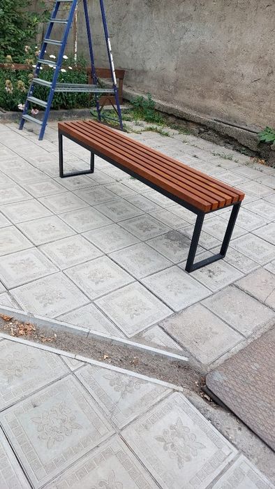 Скамейки уличные