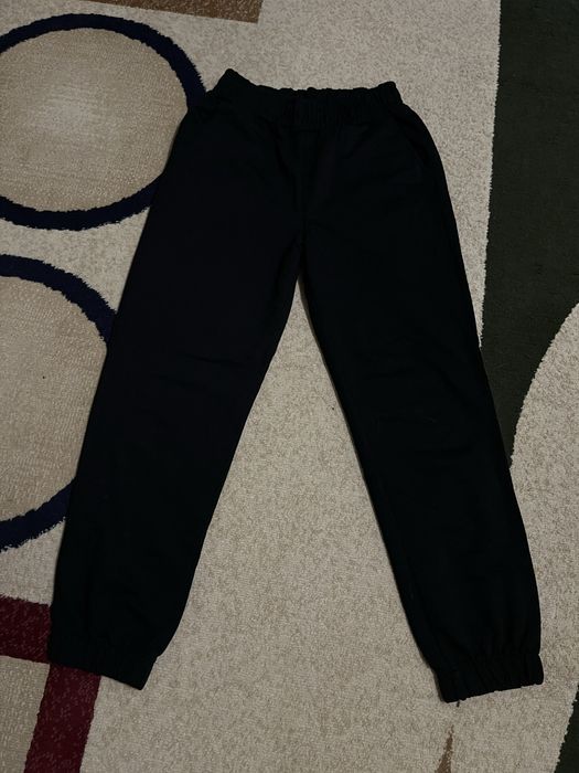 Ayollar sport joggeri