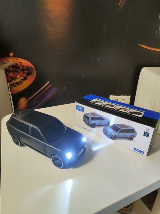 Boxa Bluetooth Mașinuță Jeep cu încărcare solară și radio