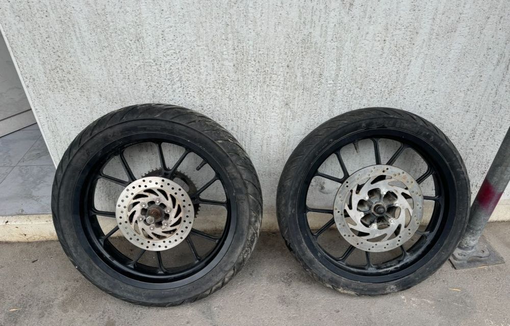 Части Aprilia SX 50 / Derbi Senda / Gilera SMT джанти / колове и др