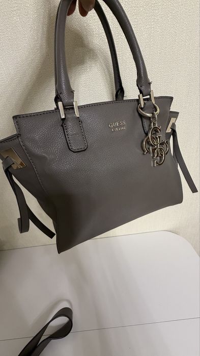 Женская  сумка Guess