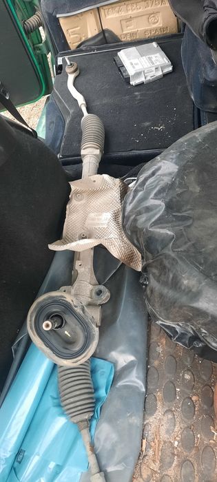 Кормилна рейка дачия сандеро три