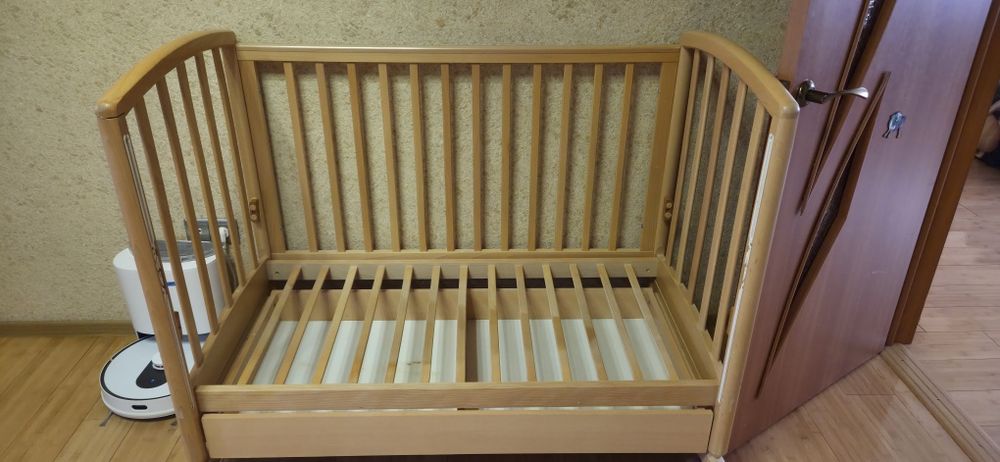 Продам детскую кроватку