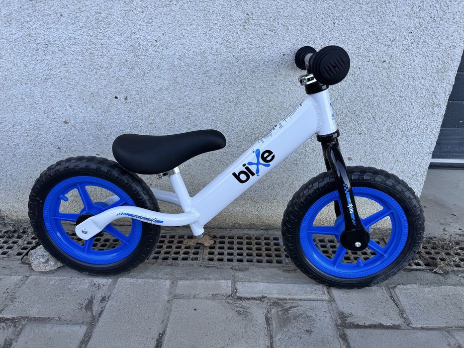 Bicicleta de echilibru
