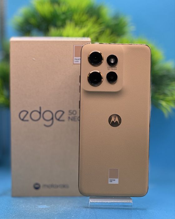 ГАРАНЦИОНЕН!!! Motorola Edge 50 Neo, 256GB, 8GB RAM, 5G, Pantone