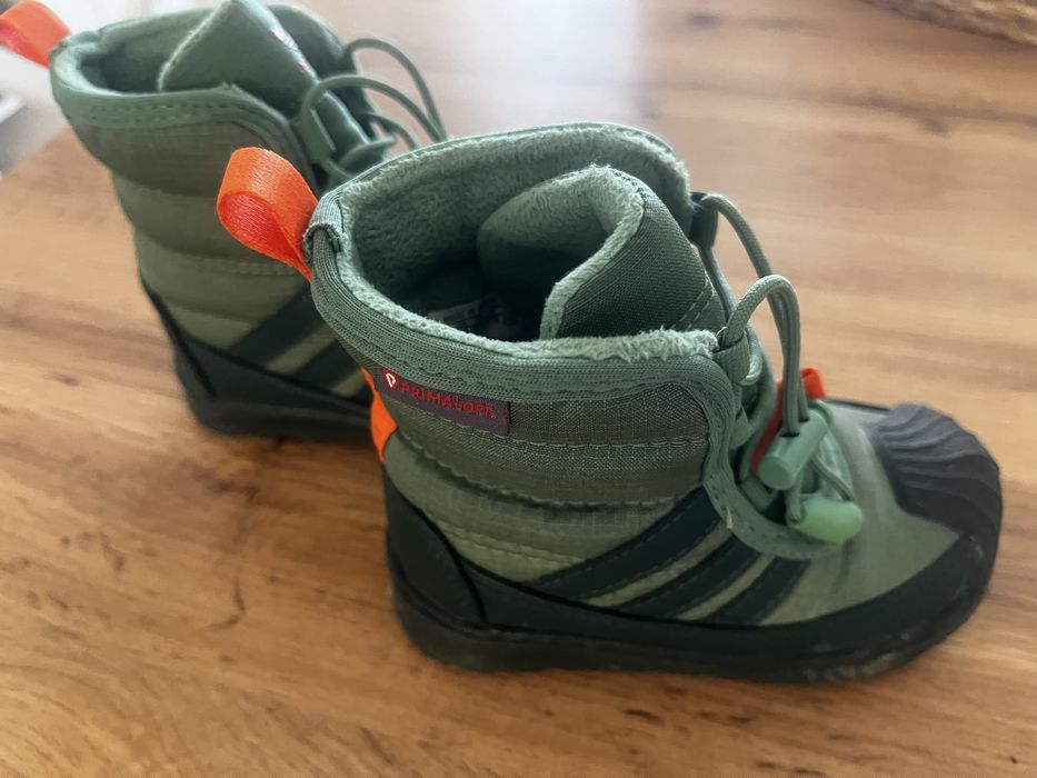 Детски апрески и маратонки