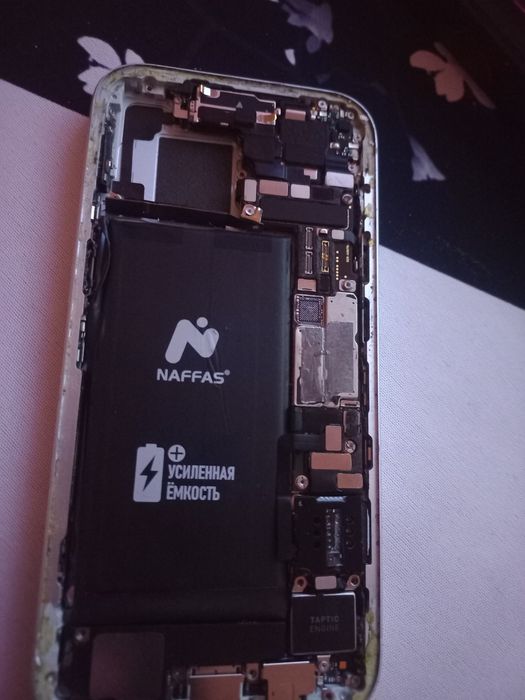 Продам iphone 15 на запчасти