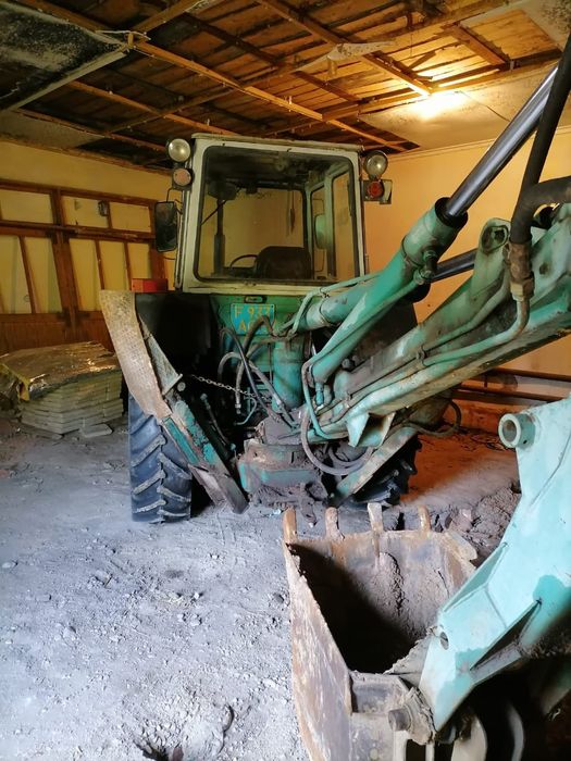 Продам экскаватор