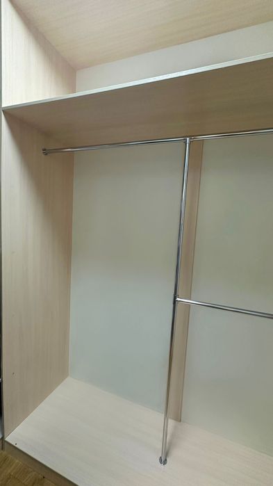 Гардеробная б/у в норм состоянии