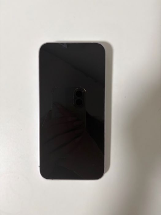Продам Iphone 14