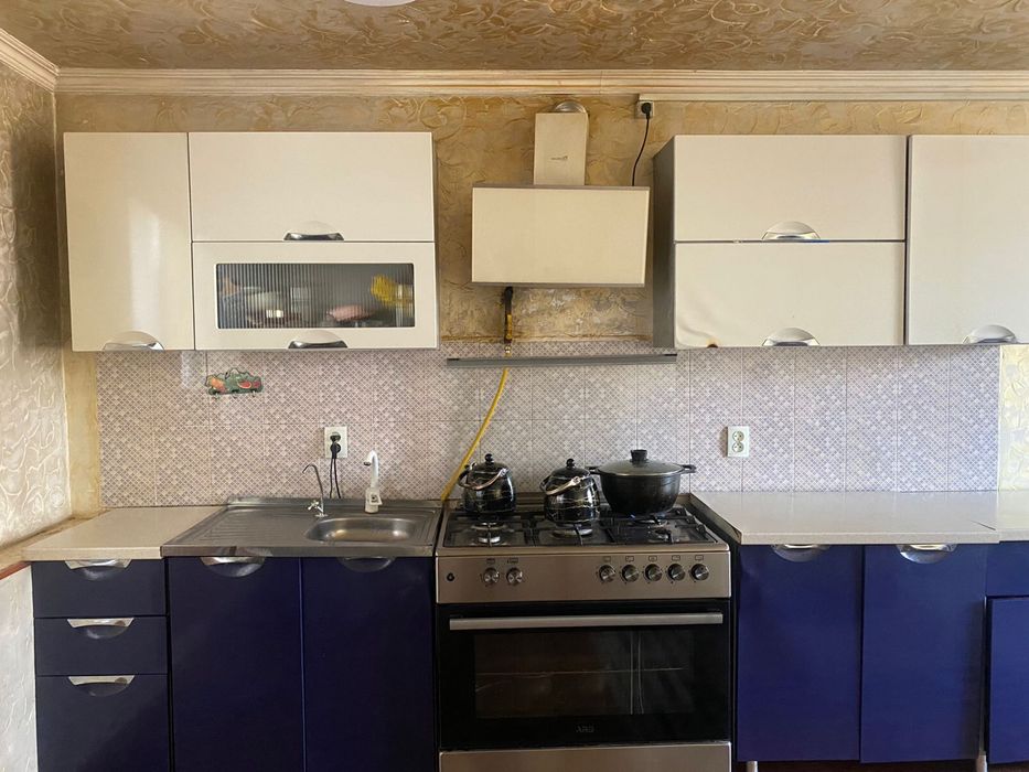 Продоется кухонный гарнитур 60 тыс