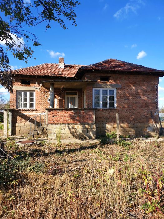 Продава се Къща в с. Козаревец, Област Велико Търново - 80 кв.м за 563 €/кв.м - Снимка #1