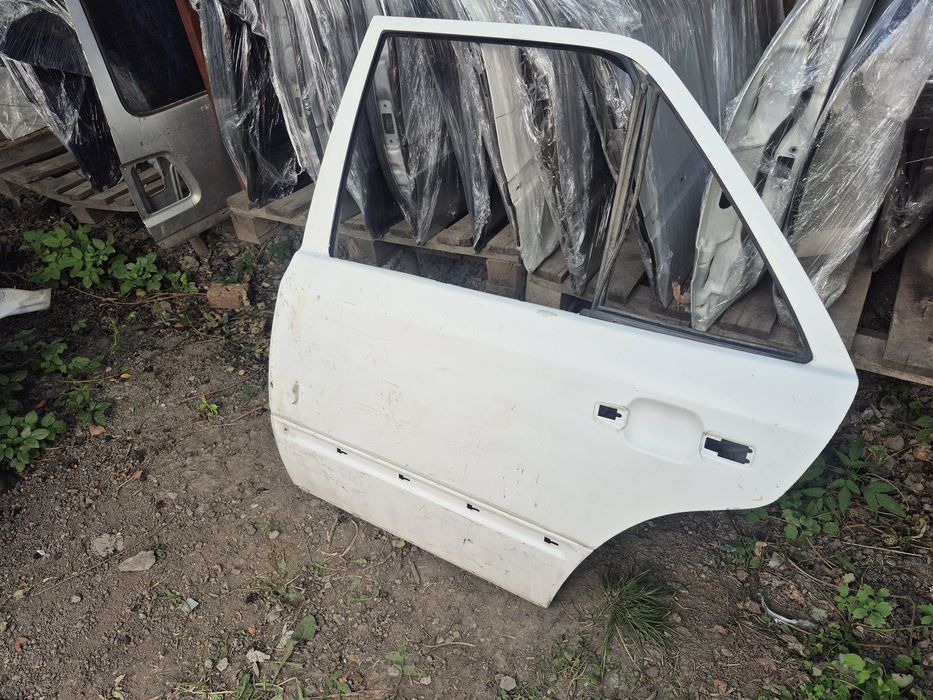 Дверь Mercedes W124 левая зад
